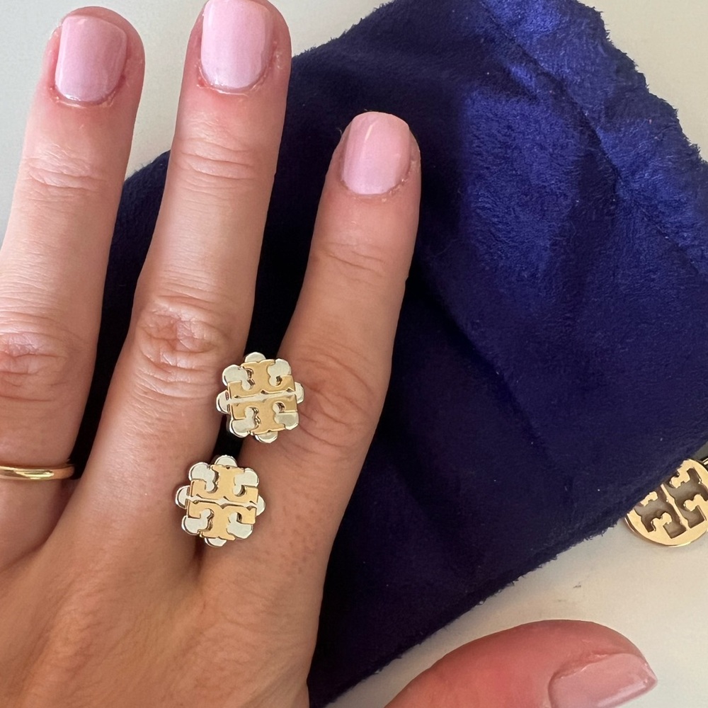 Tory Burch Logo Studs